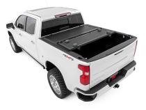 Hard Low Profile Bed Cover 6 Foot 7 Inch Bed Chevy/GMC Sierra 1500 (19-26)/Silverado 1500 (19-26) Rough Country
