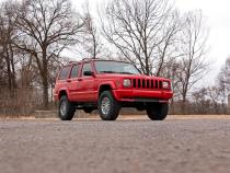 3 Inch Lift Kit SII RR AAL M1 Jeep Cherokee XJ 2WD/4WD (1984-2001) Rough Country