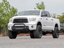 6 Inch Lift Kit M1 Struts/M1 Toyota Tundra 4WD (2007-2015) Rough Country