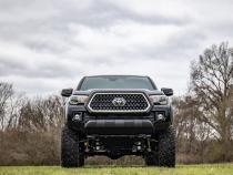 6 Inch Lift Kit M1 Struts/M1 Toyota Tacoma 2WD/4WD (2016-2023) Rough Country