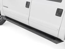 HD2 Aluminum Running Boards Super Crew Cab Ford F-250/F-350 Super Duty (99-16) Rough Country