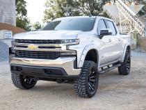 GM Oval Nerf Step Bars (19-20 GM 1500, 2020 2500HD/3500 HD Crew Cab) Rough Country