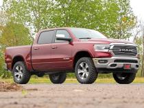 3.5 Inch Lift Kit M1 Struts/M1 Red Ram 1500 2WD/4WD (2019-2026) Rough Country