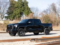 2 Inch Leveling Kit Loaded Strut Toyota Tundra 4WD (22-23) Rough Country