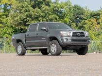 M1 Adjustable Leveling Struts Monotube 0-2 Inch Toyota Tacoma (05-23) Rough Country
