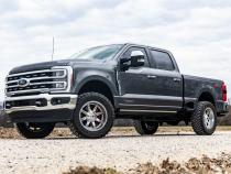 Ford F-250 2 Inch Leveling Kit w/Track Bar Bracket For 17-Pres Ford F-250 Super Duty Rough Country