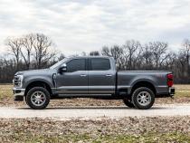 Ford F-250 2 Inch Leveling Kit w/Track Bar Bracket For 17-Pres Ford F-250 Super Duty Rough Country