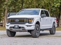 2.5 Inch Lift Kit 21-22 Ford F-150 Tremor 4WD Rough Country