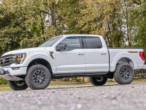 2.5 Inch Lift Kit 21-22 Ford F-150 Tremor 4WD Rough Country
