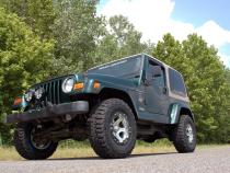 2.5 Inch Jeep Suspension Lift Kit No Shocks 4 Cyl 04-06 4WD Jeep Wrangler TJ Unlimited 97-06 4WD Jeep Wrangler TJ Rough Country