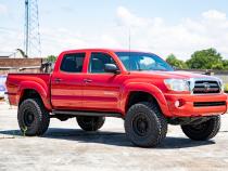 3.5 Inch Toyota Bolt-On Lift w/N3 Struts and Rear Leaf Springs 05-21 Toyota Tacoma Rough Country